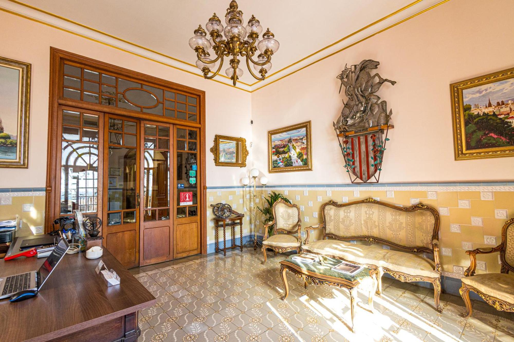 Llar De Capitans Hotel 3*