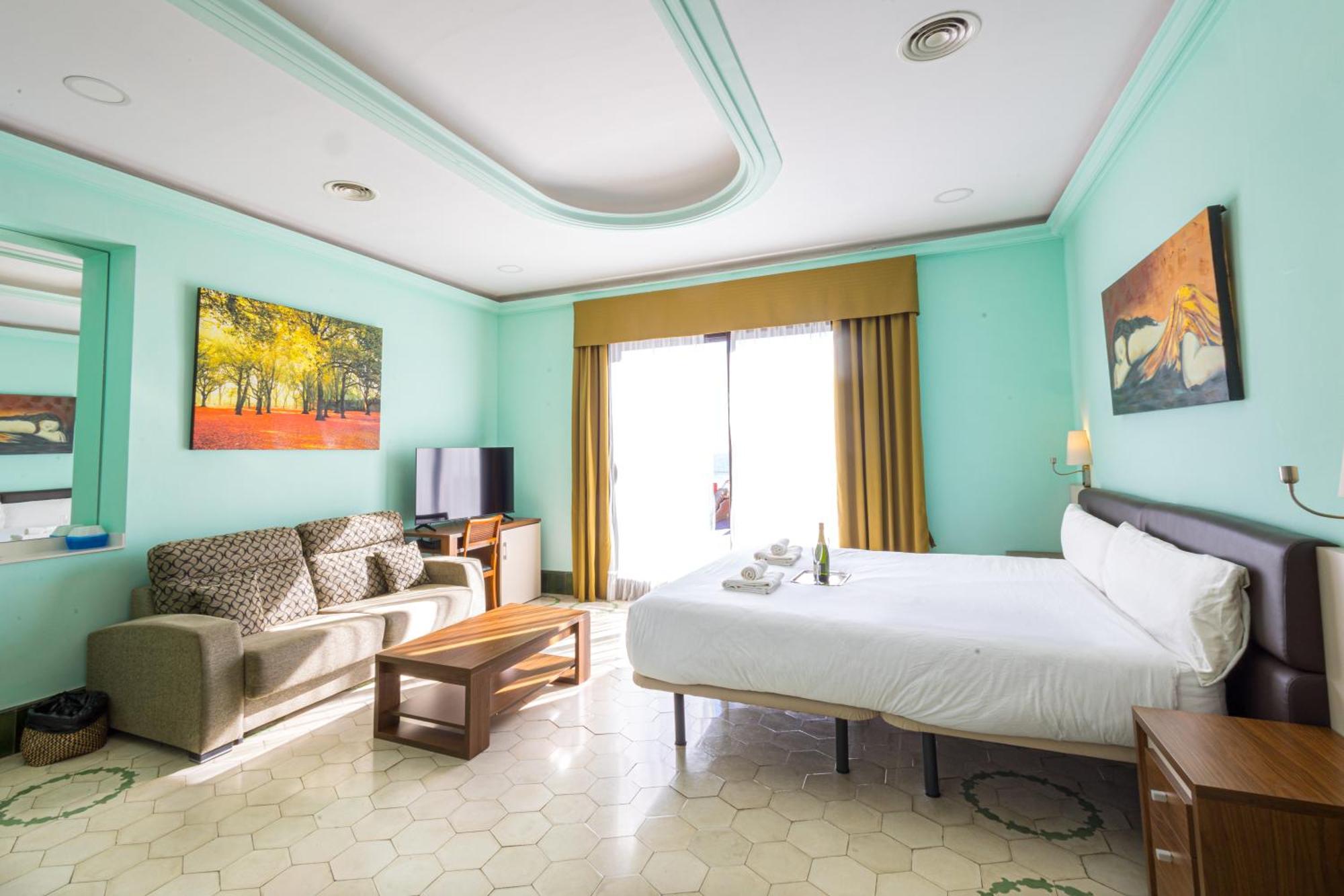 Llar De Capitans Hotel 3*