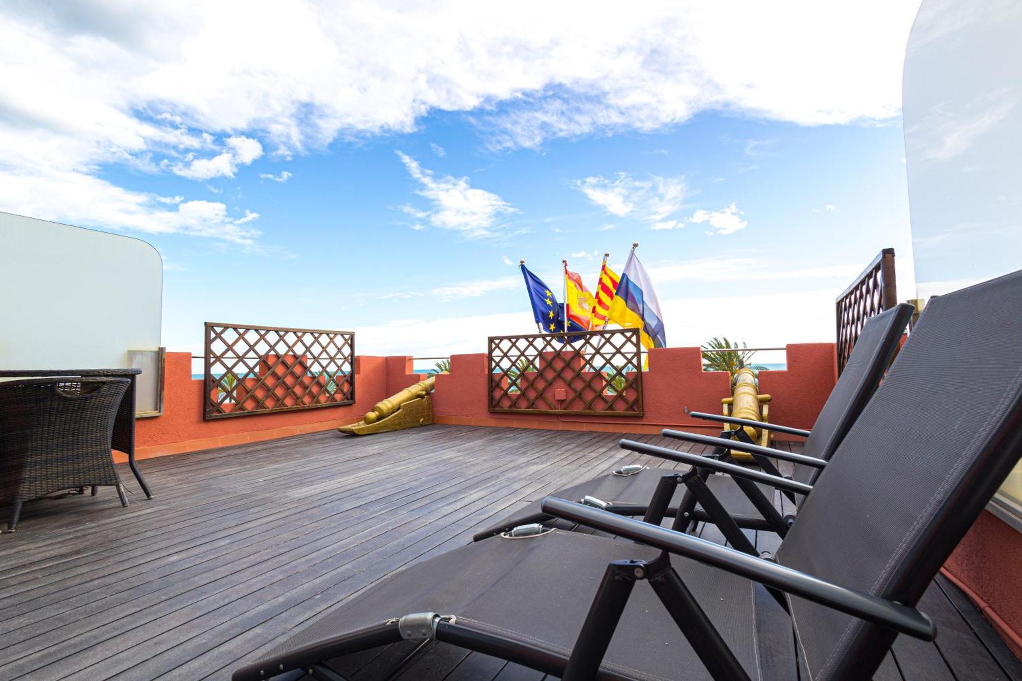 Llar De Capitans Hotel 3*